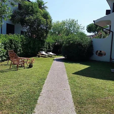 Con Piscina A Due Passi Dal Mare Hébergement de vacances *