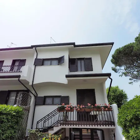 Holiday home Con Piscina A Due Passi Dal Mare *